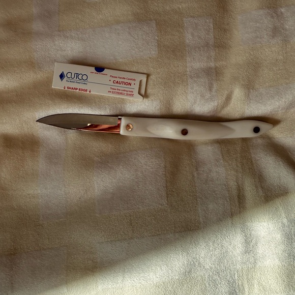 Cutco white Pearl Paring  Knife 2-3/4” - Picture 4 of 5